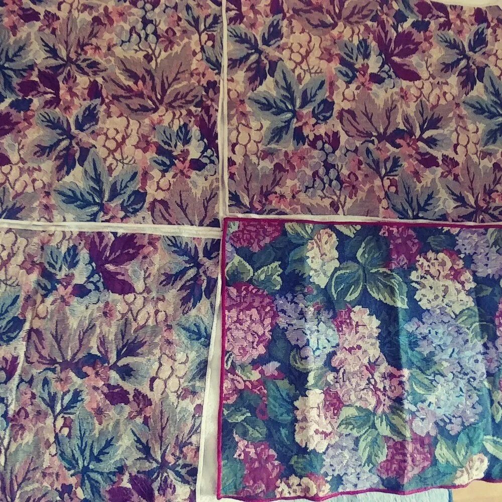 Bundle of 4 Chair Seat Covers and 1 green decorative pillow case(15.5